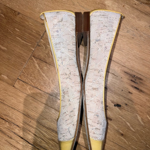 Manolo Blahnik cork flats size 42 - Picture 8 of 9